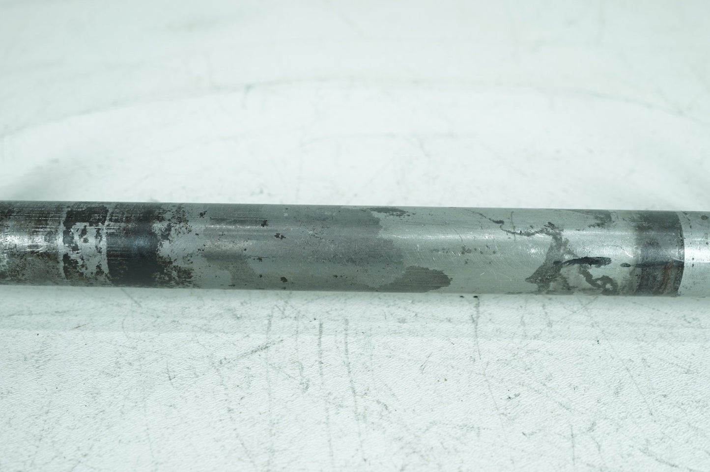 2007 - 2011 Harley-Davidson Touring Electra Screamin Eagle Rear Wheel Axle Bolt Shaft 41056-02