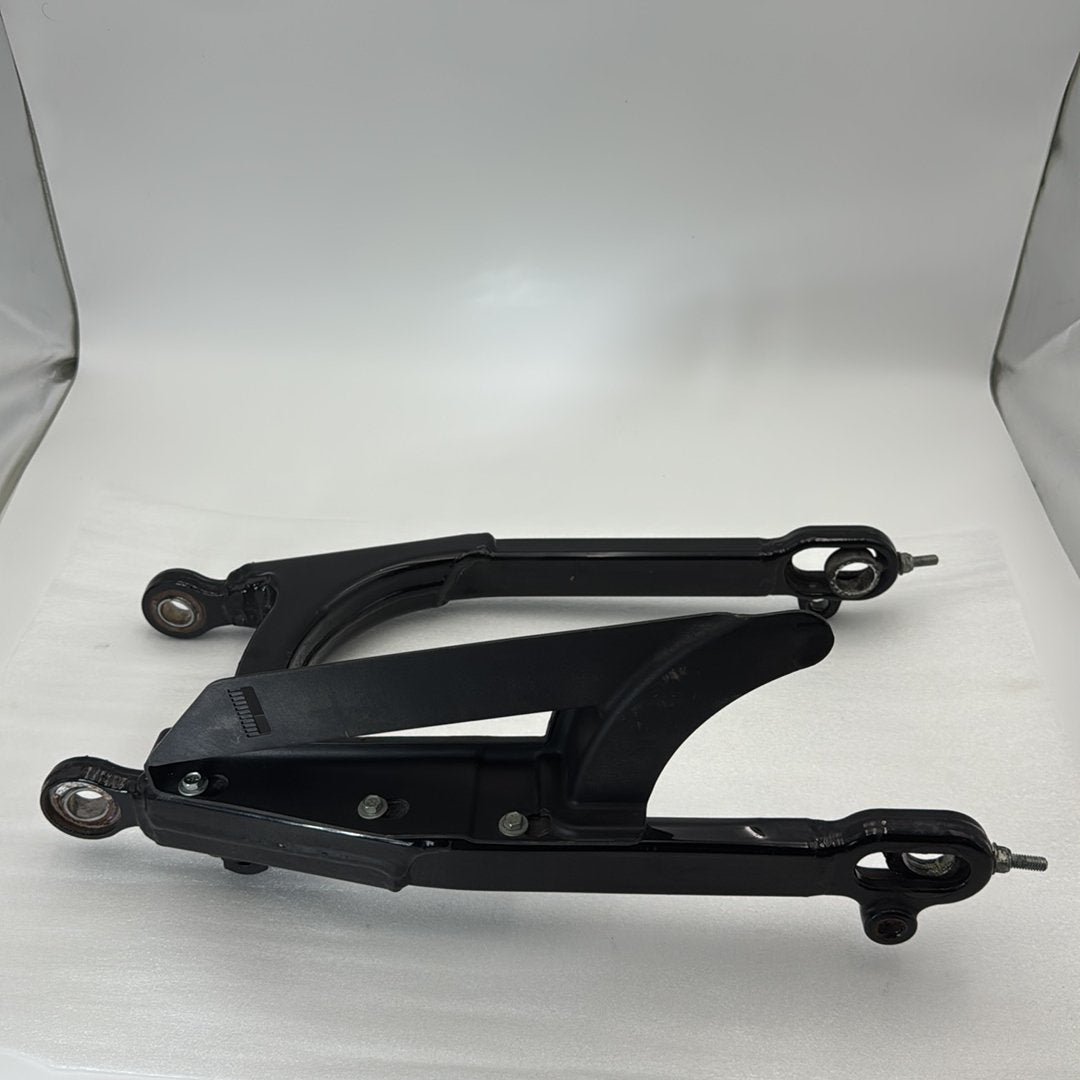 2008 Harley-Davidson Sportster Low Rear Fork Swingarm Swing Arm 47587-05