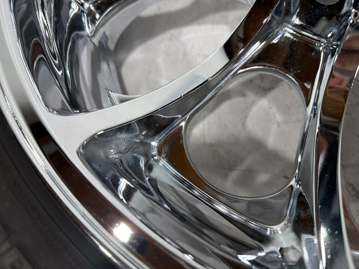 12 Harley Street Glide Touring FLHX OEM Rear Wheel Rim Tire 180/55B18 18" Chrome