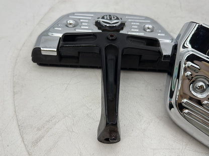 1999 - 2006 Harley-Davidson Touring Electra Glide Ultra Left & Right Passenger Floorboard Foot Rest 50606-86A
