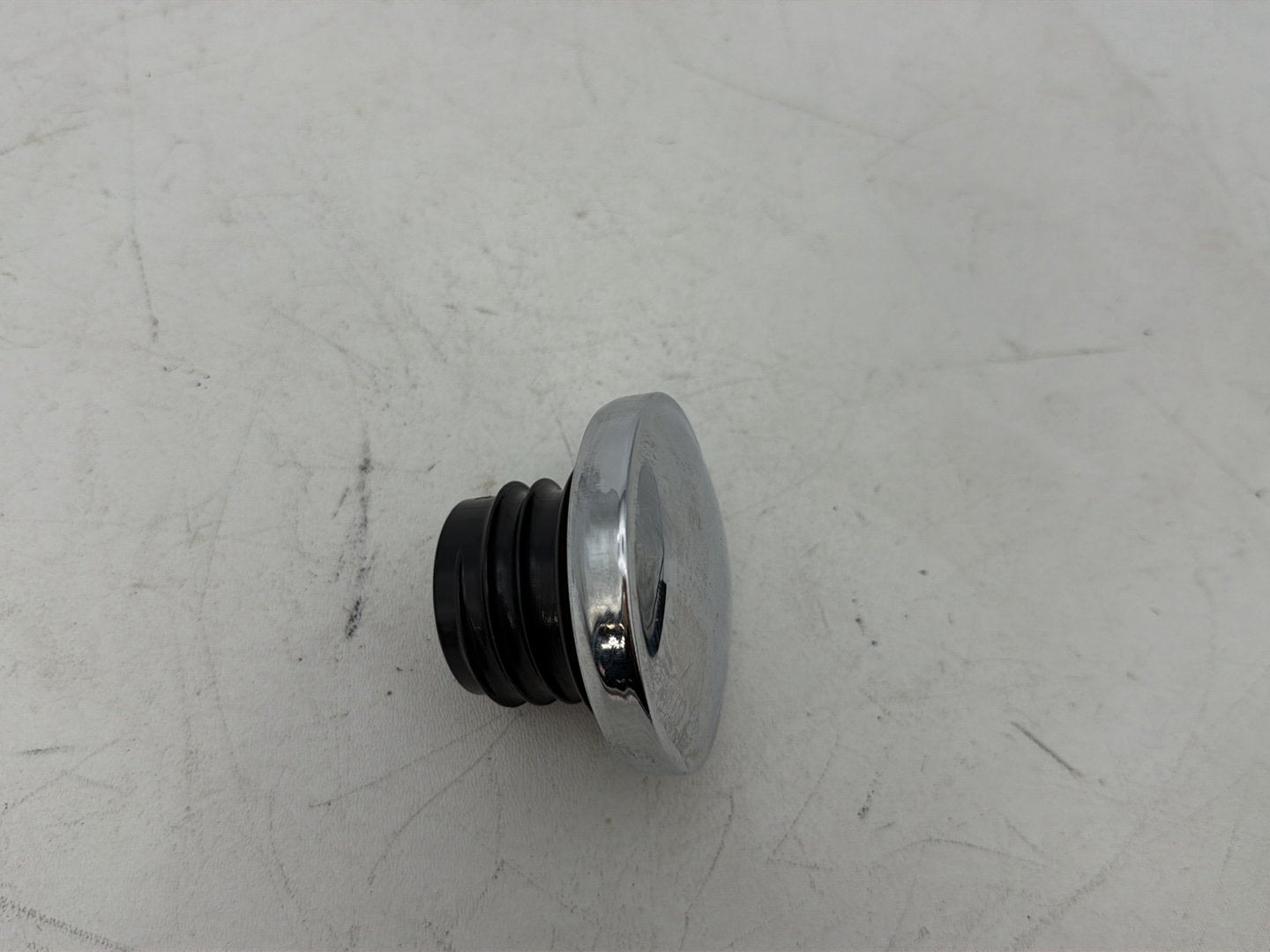 2007 - 2017 Harley-Davidson Dyna Super Glide Custom Fuel Gas Tank Cap Bushing Hub 61272-92B