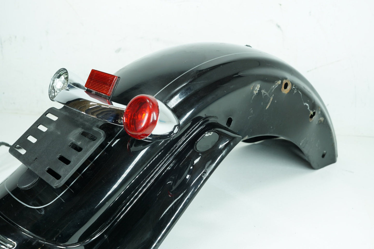 2000 - 2006 Harley-Davidson Touring Electra Ultra Rear Wheel Fender & Turn Signals Bar 58702-02B