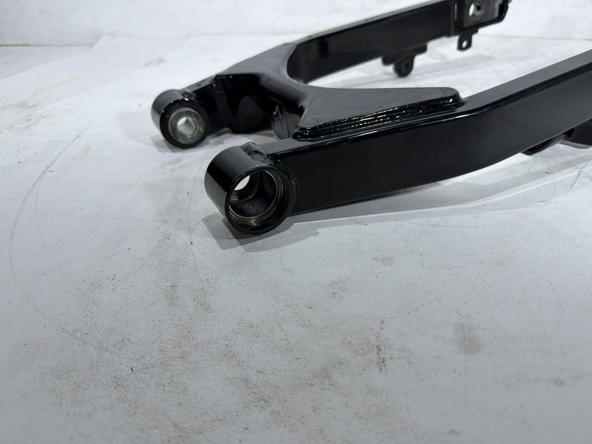 2012 Harley Dyna Fat Bob FXDF 103 OEM Rear Fork Swingarm Swing Arm