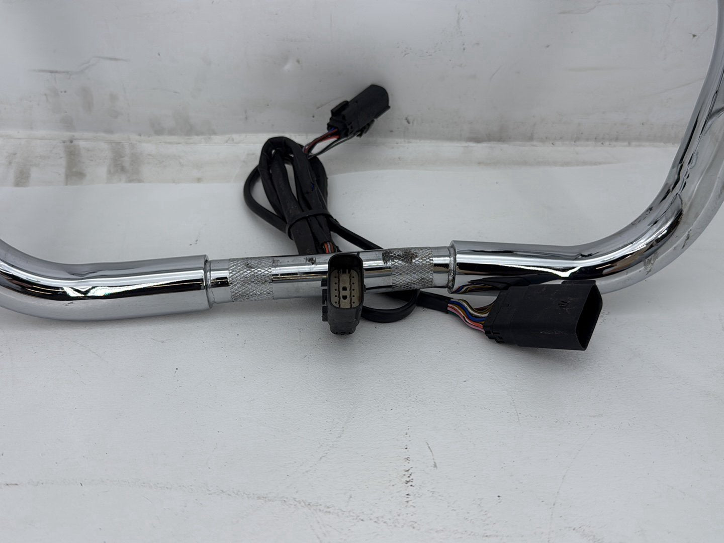 11 Harley Electra Glide Ultra FLHTK OEM Handlebars Left Right Switches Controls