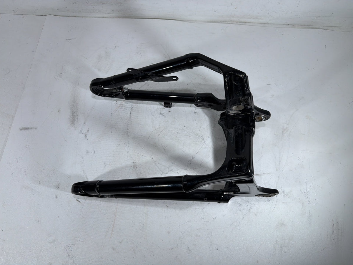2020 Harley Softail Standard FXST OEM Rear Fork Swingarm Swing Arm