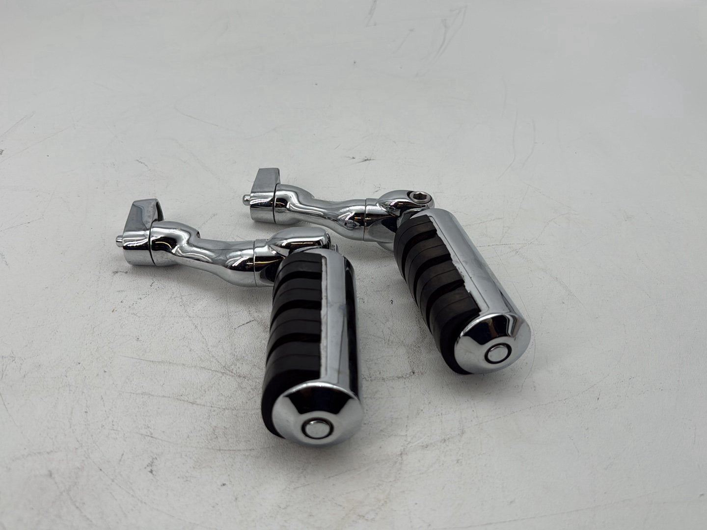 2007 Harley Touring FLHTP Electra Glide Police OEM Passenger Left & Right Foot Pegs