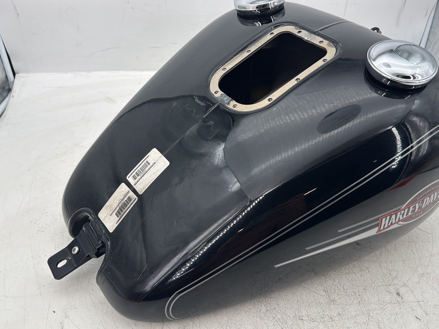 2007 Harley Softail Heritage Classic FLSTC OEM Fuel Gas Tank Gasoline Reservoir