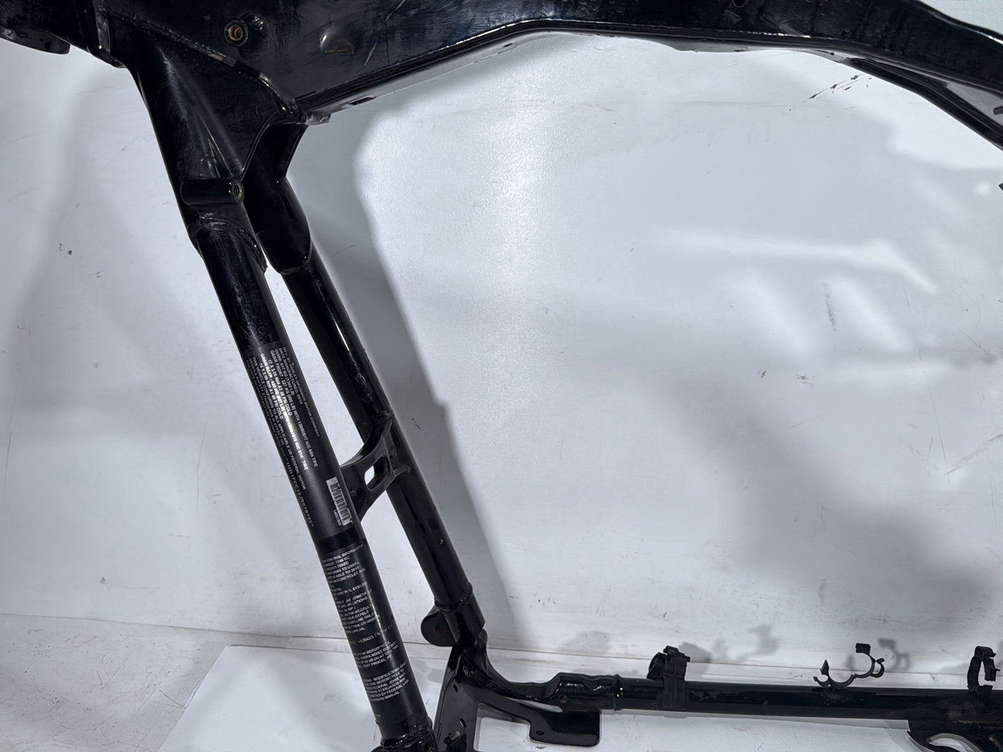 2018 Harley Electra Glide Touring Ultra Body Main Frame Chassis CLN CLR * BENT *