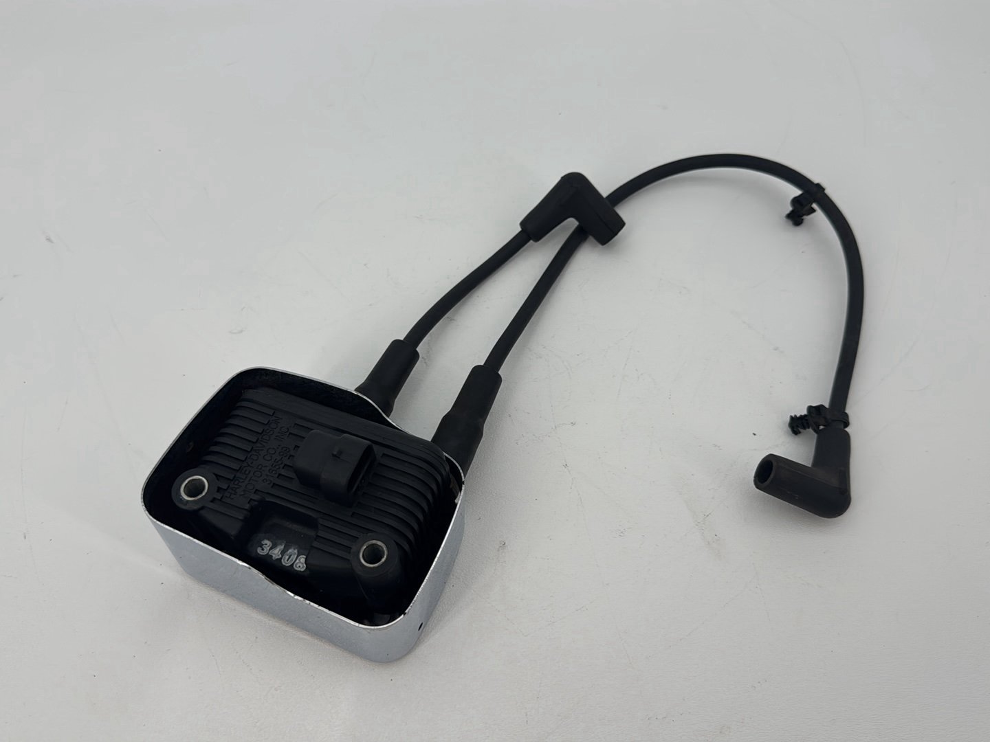 1999 - 2006 Harley-Davidson Dyna Low Rider Ignition Coil Spark Plugs Cable w/ Cap Trim Cover Panel