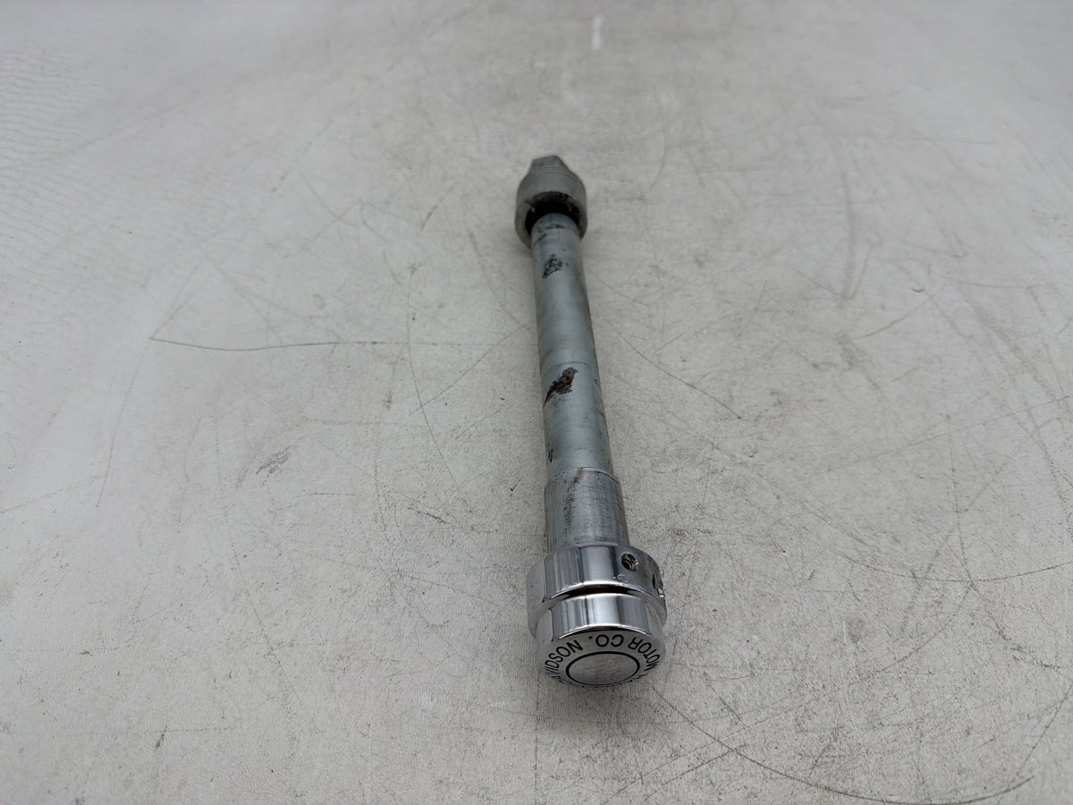2017 Harley Dyna Street Bob FXDB OEM Front Wheel Axle Bolt Shaft 41628-08