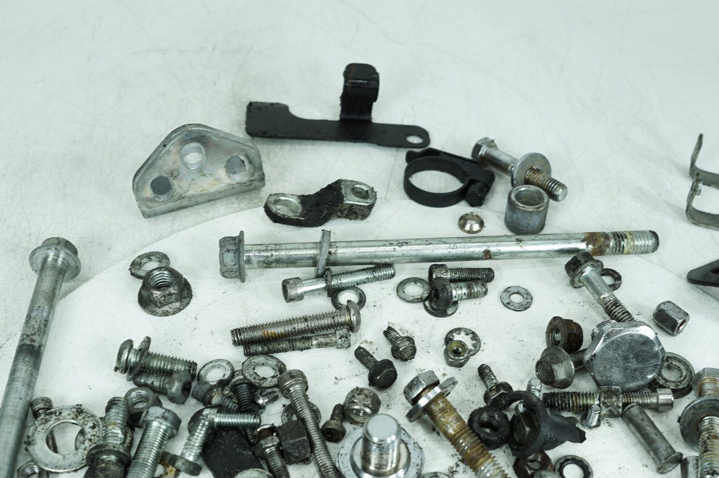 1999 - 2006 Harley-Davidson Softail Fat Boy Hardware Bolts Nuts & Brackets