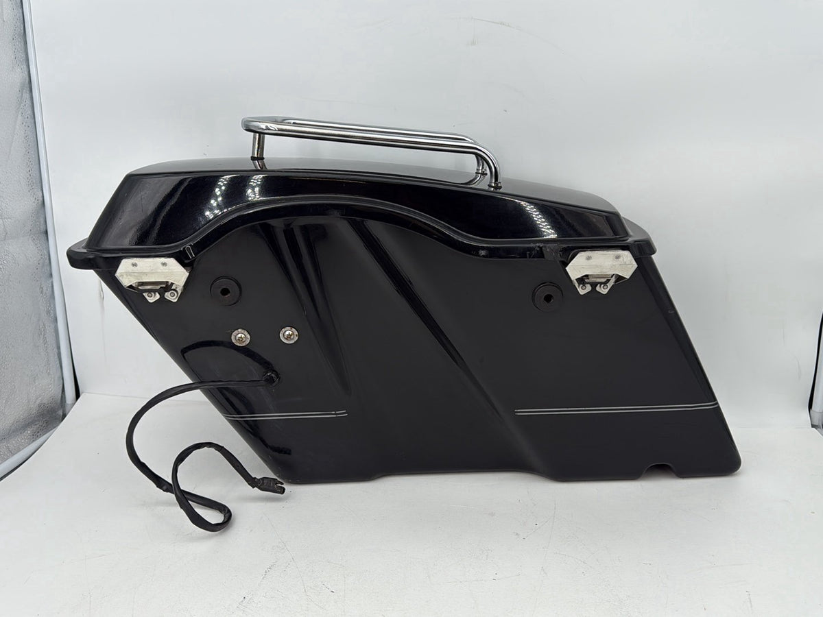 Harley-Davidson Misc  Right 1 Saddlebag Luggage NO Key 90752-93