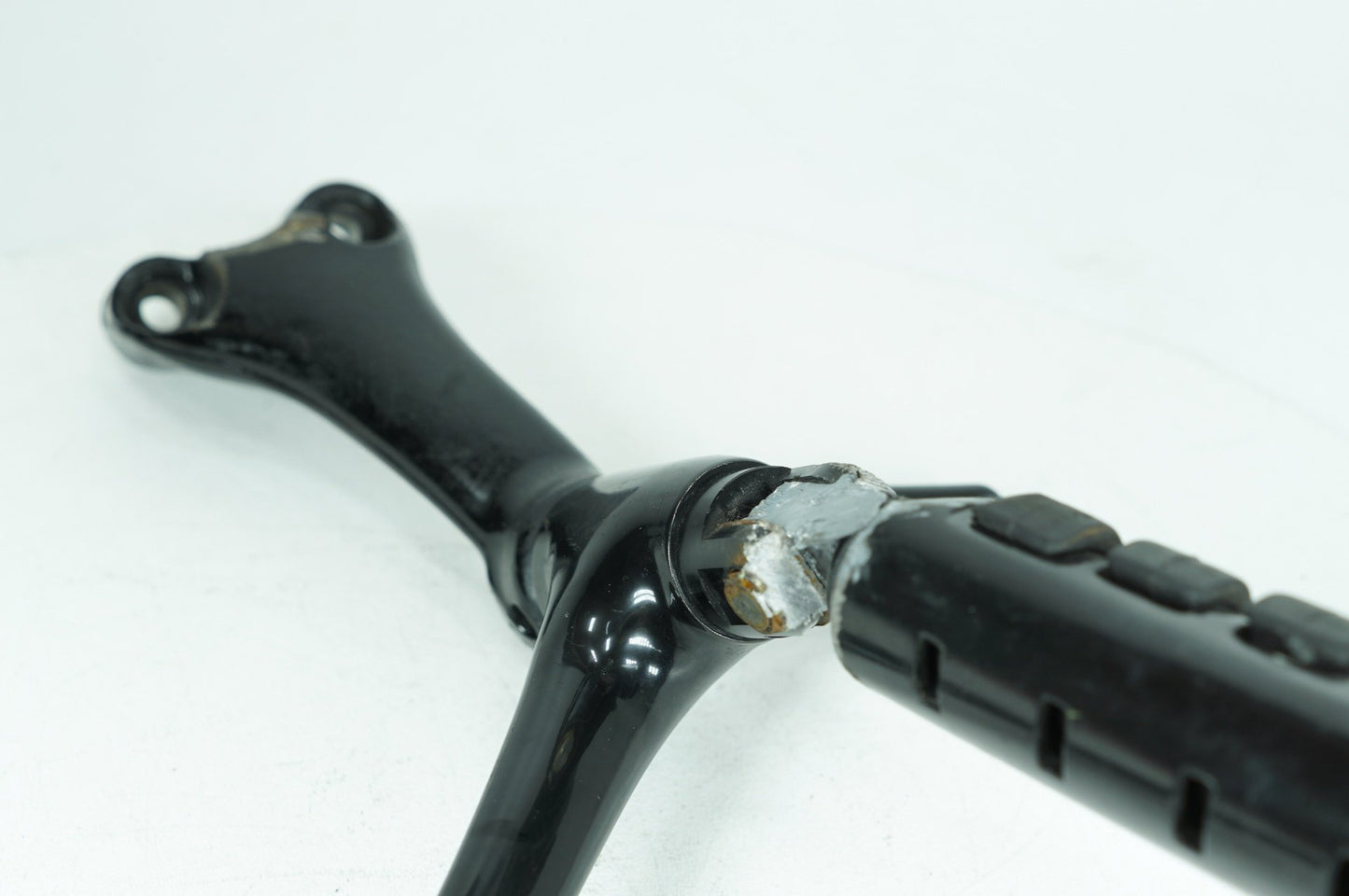 2016 Harley Sportster XL883 Iron 883 OEM Right Driver Foot Controls Peg Rest