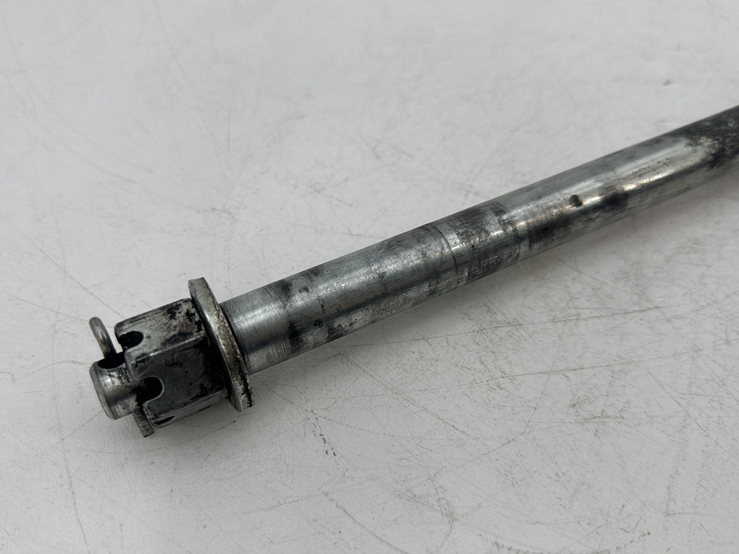 1999 - 2006 Harley-Davidson Touring Electra Glide Classic Rear Wheel Axle Bolt Shaft 41110-89
