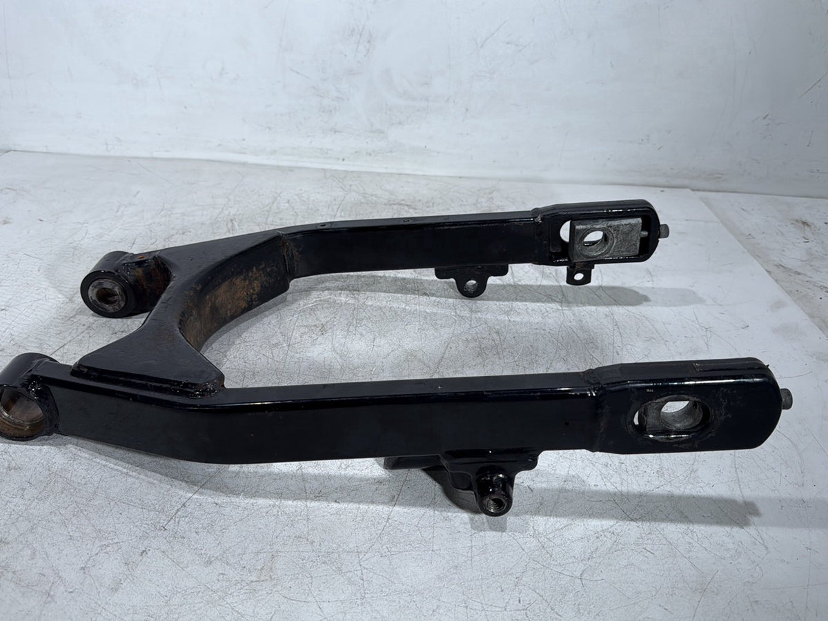 2007 Harley Dyna Street Bob FXDB OEM Rear Fork Swingarm Swing Arm