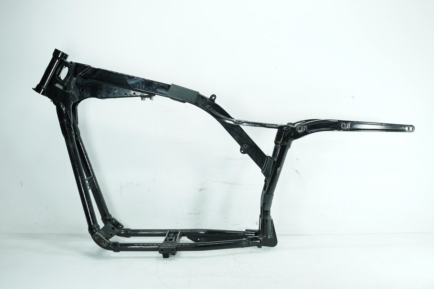 1999 - 2006 Harley-Davidson Dyna Street Bob Body Main Frame Chassis SLVG 47463-06BHP
