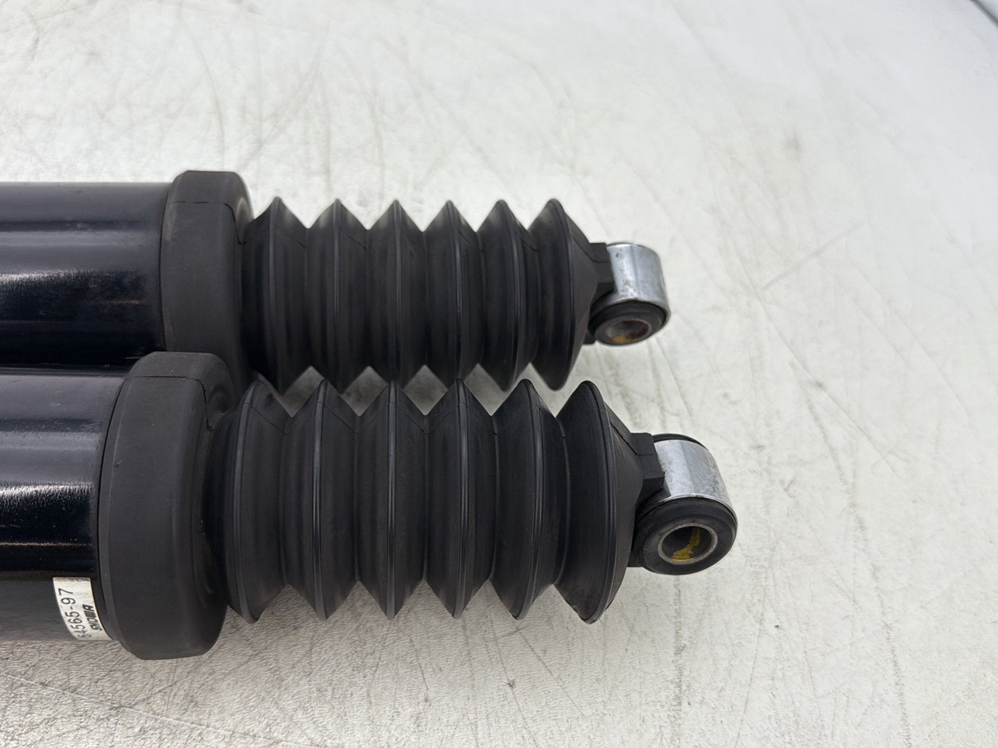 1998 Harley Touring FLHTCUI Electra Glide Ultra OEM Rear Left Right Shock Absorbers
