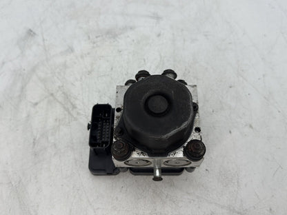 18 Harley Electra Glide Touring Ultra FLHTCU OEM ABS Brake Pump & Control Module
