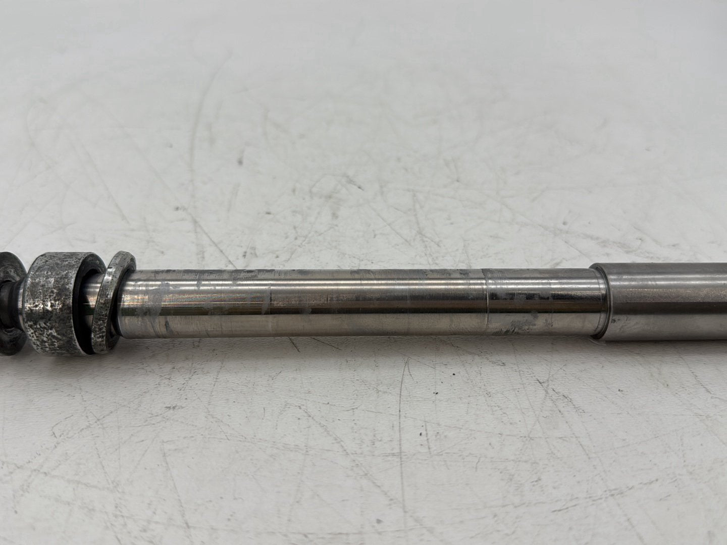 2002 Harley Dyna FXD Super Glide OEM Front Wheel Axle Bolt Shaft