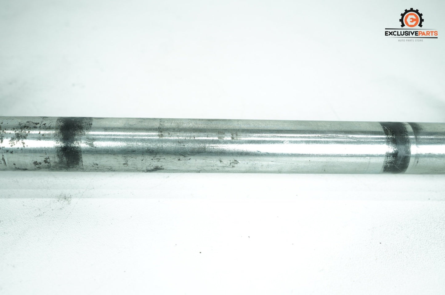 2007 - 2016 Harley-Davidson Touring Street Glide Rear Wheel Axle Bolt Shaft 41056-09
