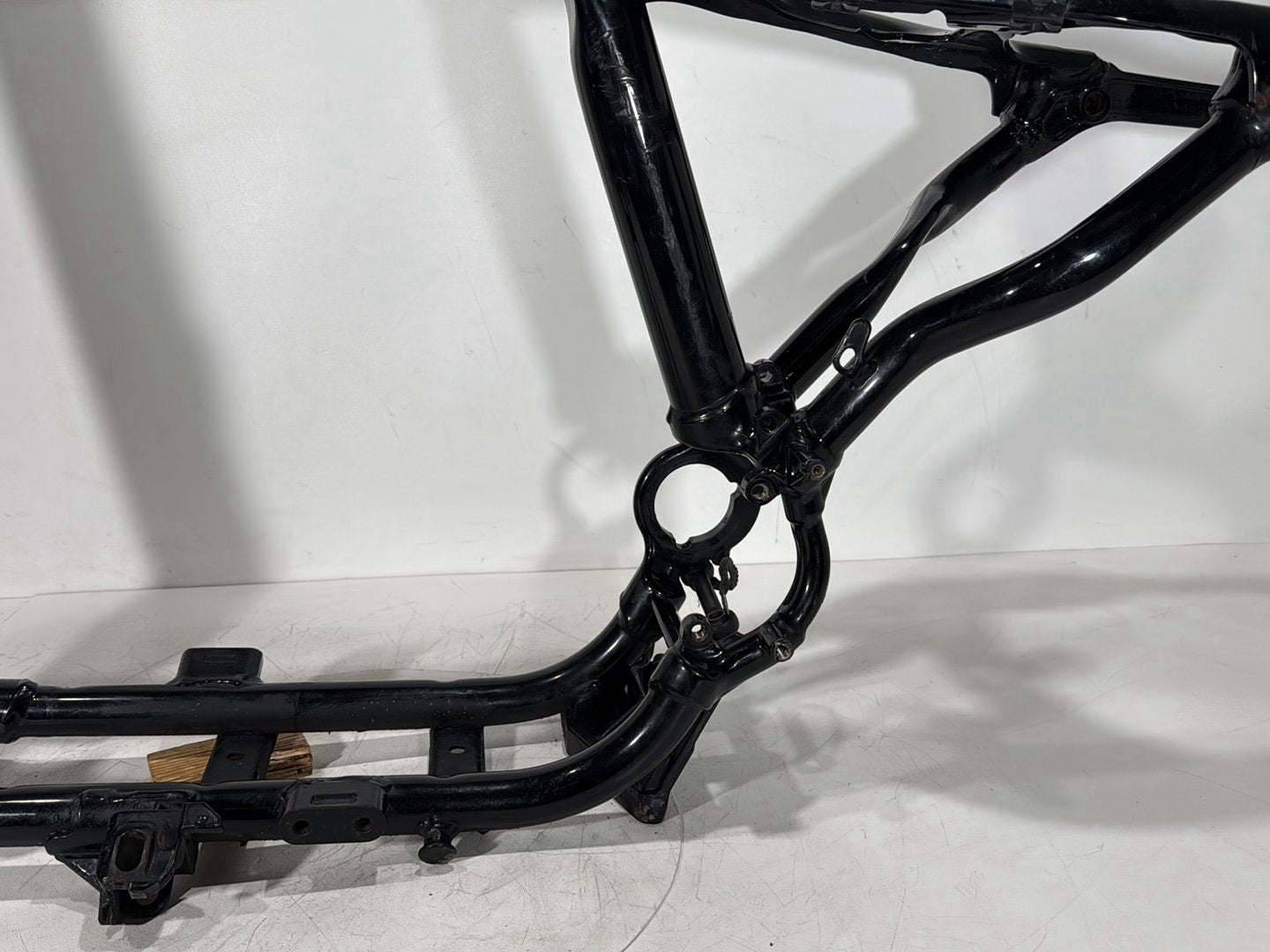 2009 Harley Sportster XL1200 L 1200 Low OEM Body Main Frame Chassis CLN CLR