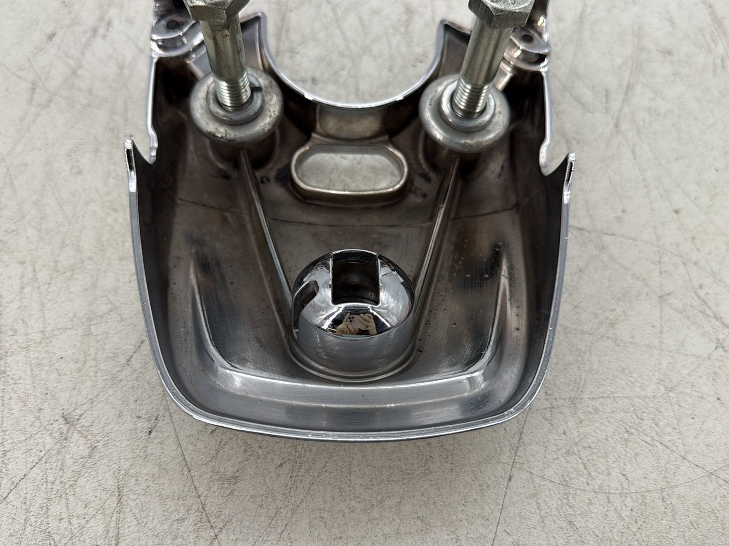2015 Harley Dyna Low Rider FXDL OEM Front Handlebar Riser Top Clamp Chrome