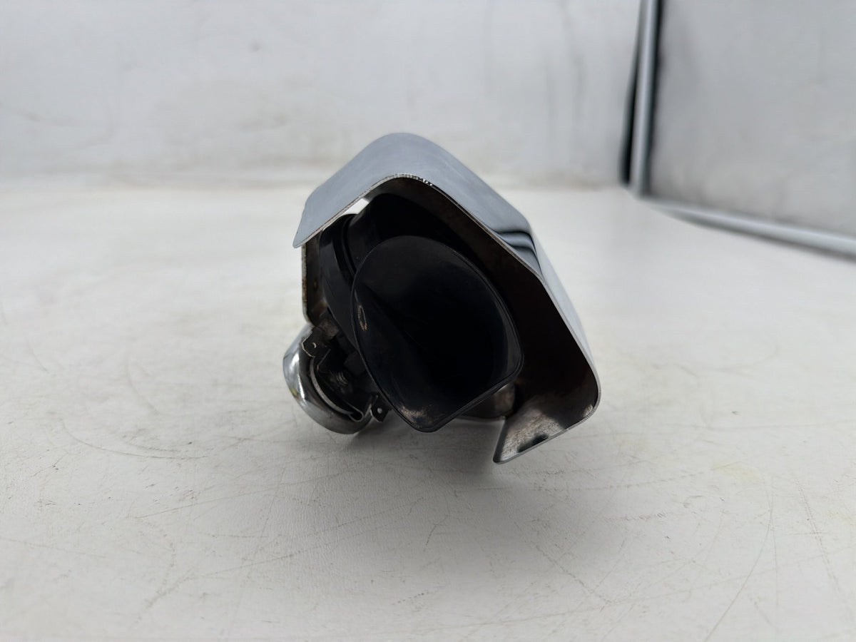 2006 Harley Softail Deuce FXSTDI OEM Horn Signal Klaxon Chrome Cover