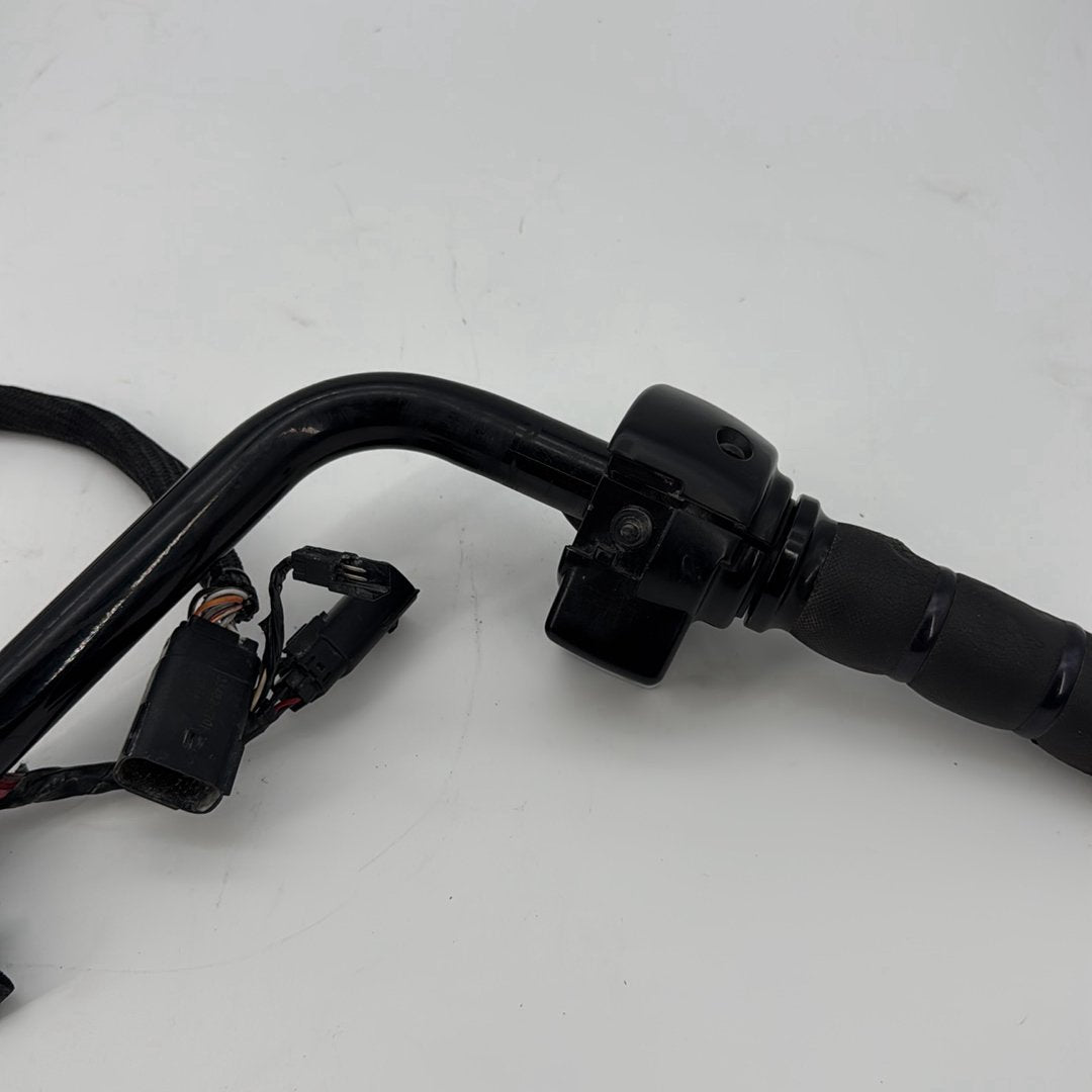 2008 - 2016 Harley-Davidson Touring Street Glide Handlebars Left Right Switches Controls 55924-08