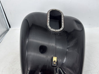 2004 Harley Touring FLHT Electra Glide OEM Fuel Gas Tank Gasoline Reservoir