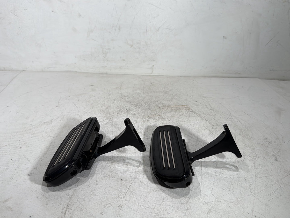 2011 Harley Road Glide Touring OEM Left & Right Passenger Floorboard Foot Rest