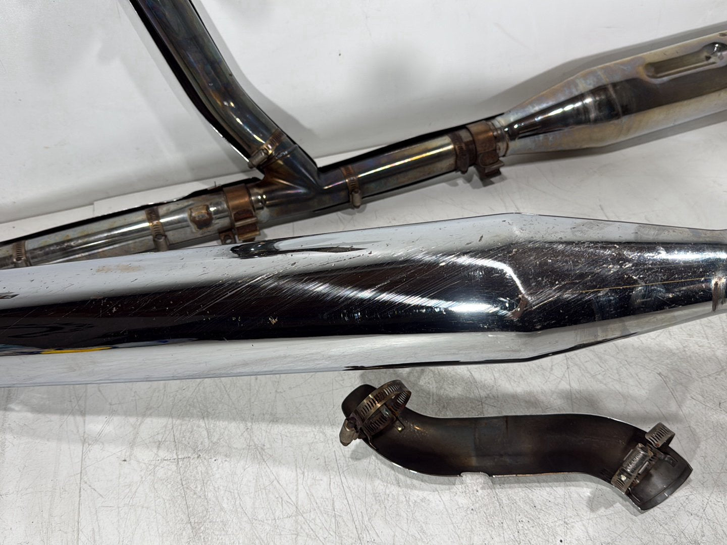 2004 Harley Touring FLHT Electra Glide OEM Exhaust Header Pipes Muffler Vance & Hines