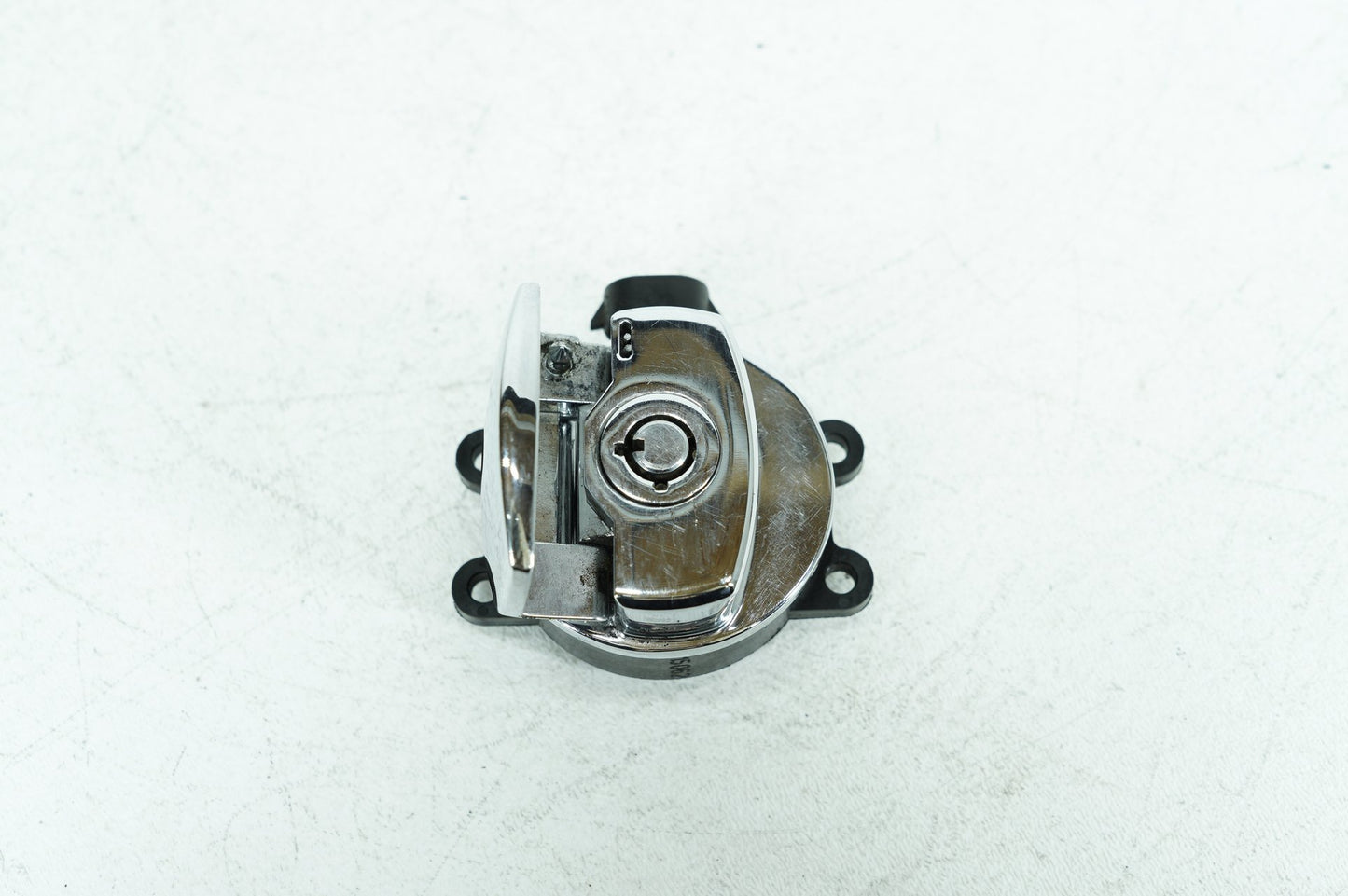 2007 - 2017 Harley-Davidson Dyna Street Bob Ignition Switch Cylinder Barrel Lockset NOKey   71430-12