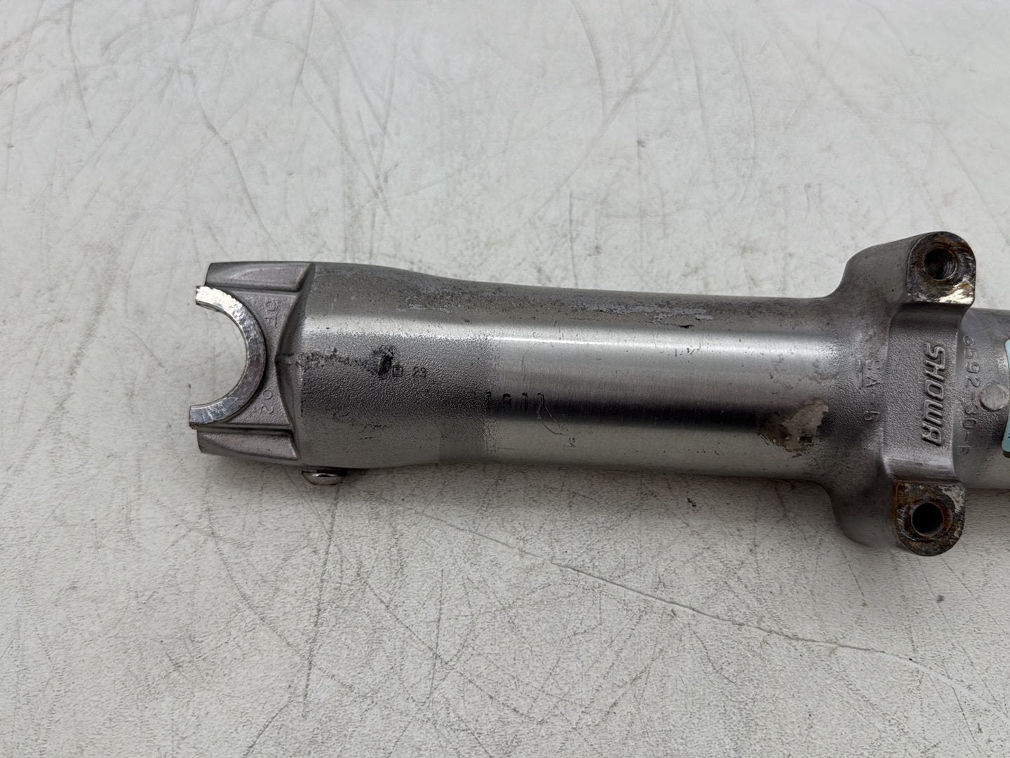 2011 Harley Softail FLSTFB Fat Boy OEM Front Right Fork 1 Slider Leg 45915-08A