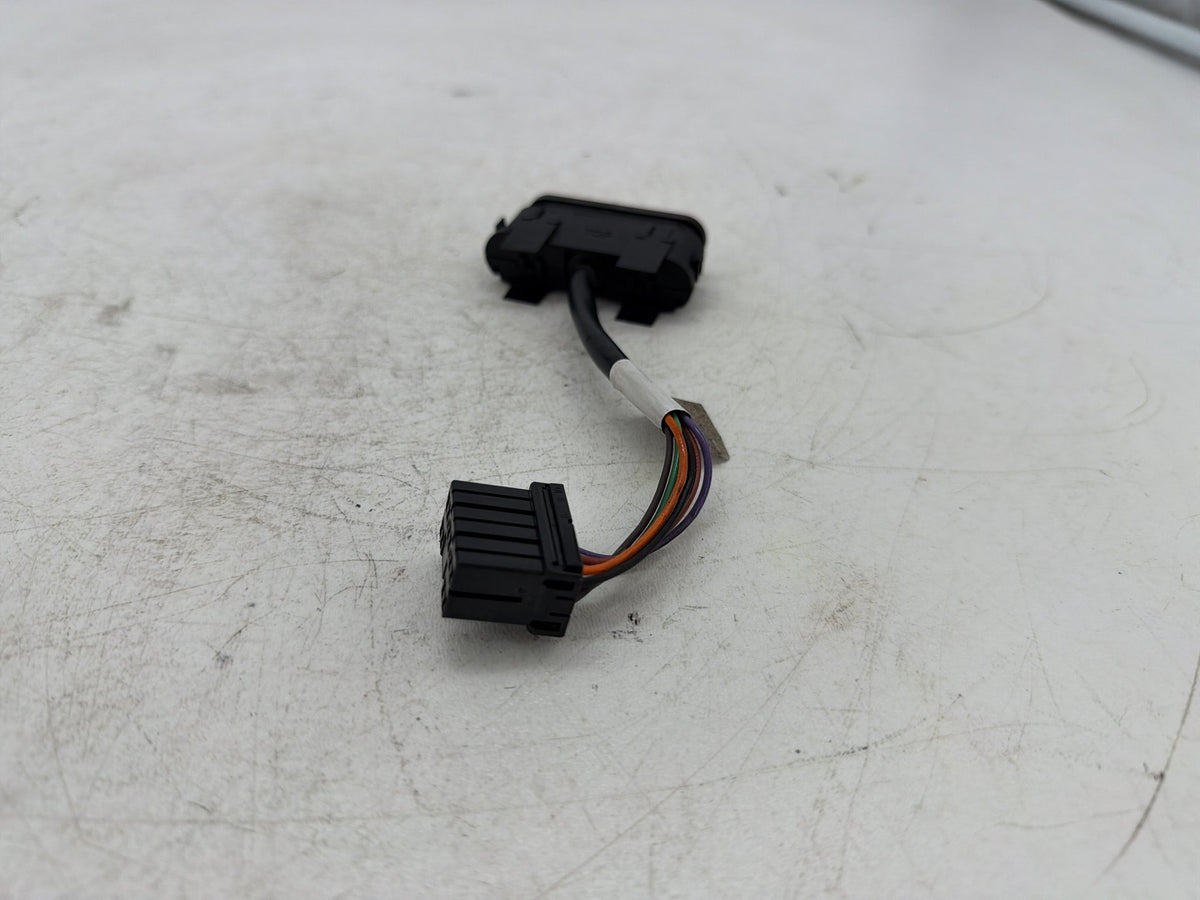 2010 Harley Electra Glide Touring Ultra OEM Dash Indicator Lamp Wire Plug In