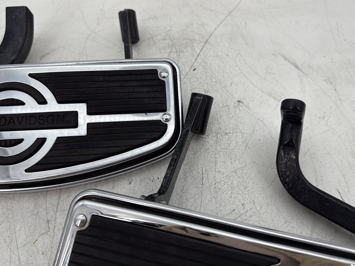 2006 Harley Electra Glide Touring Classic FLHTCI OEM Left Right Driver Floorboard Foot Rest