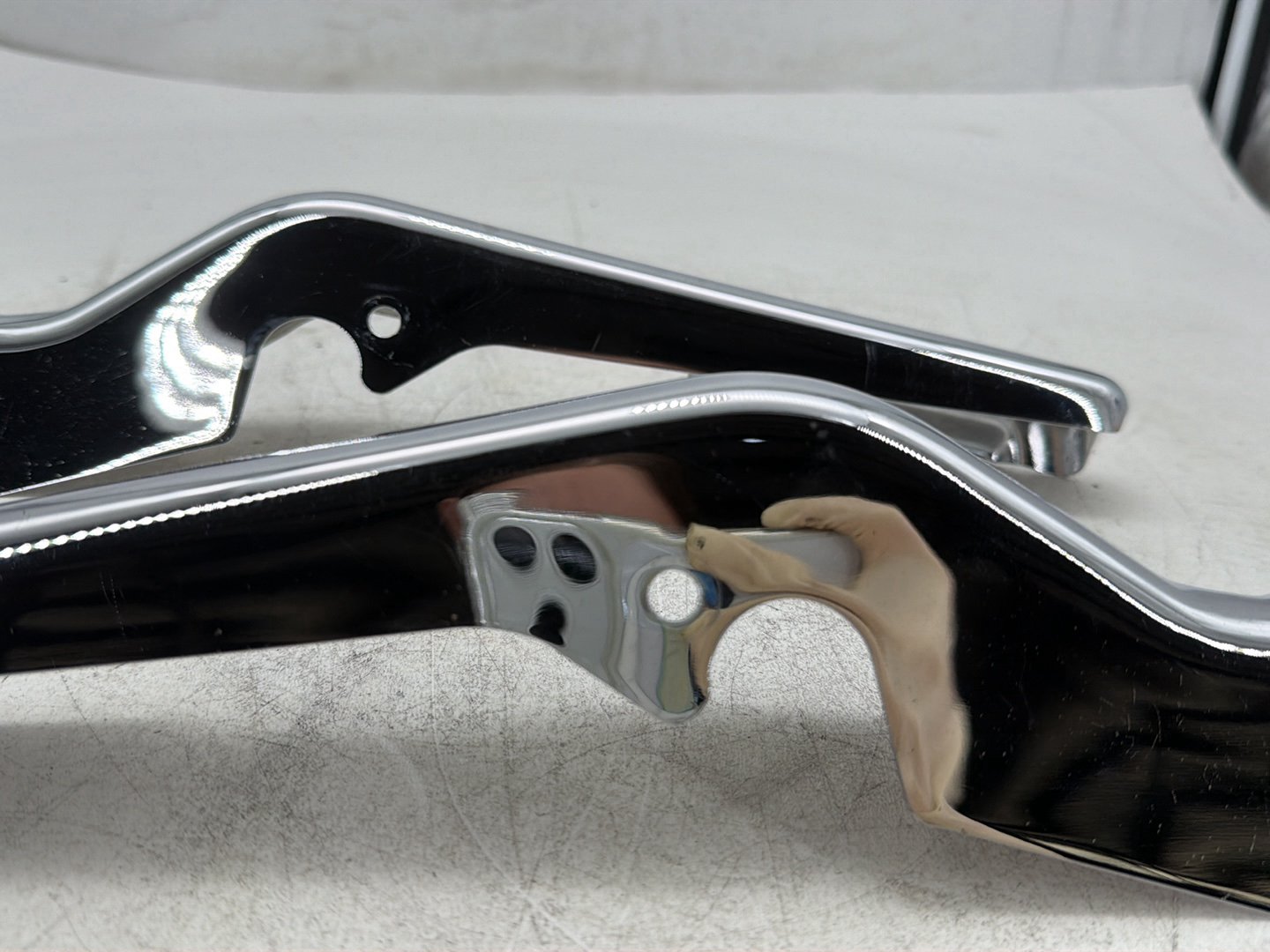 2004 Harley Road King Touring Classic OEM Rear Left Right Fender Struts Bracket