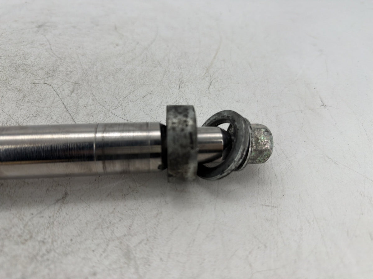 2005 Harley Dyna Super Glide Custom FXDC OEM Front Wheel Axle Bolt Shaft