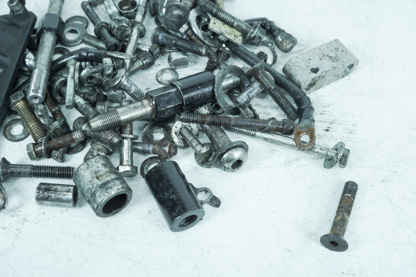 1999 - 2006 Harley-Davidson Dyna Super Glide T-Sport Hardware Bolts Nuts & Brackets