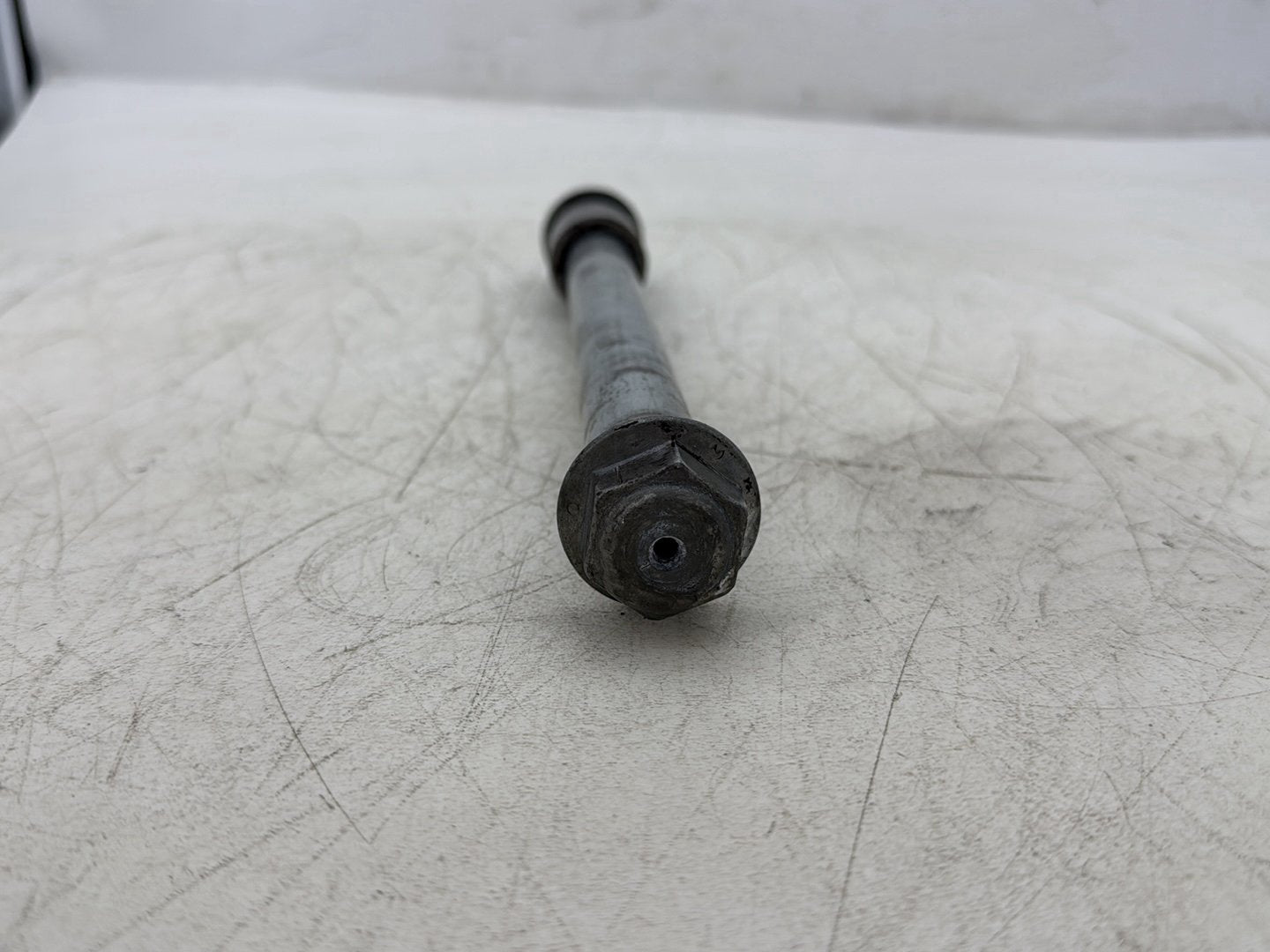 2006 Harley Sportster XL883L 883 Low OEM Rear Wheel Axle Bolt Shaft 41176-05