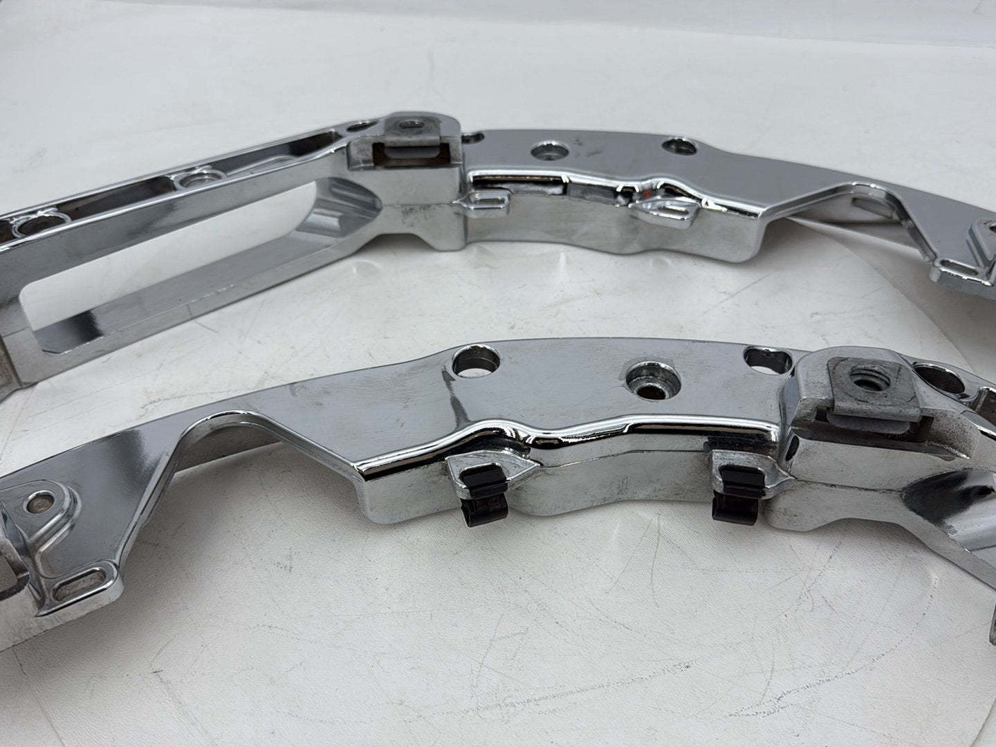 2019 - 2023 Harley-Davidson Touring Street Glide Left Right Saddlebag Fender Struts Brackets 90200503