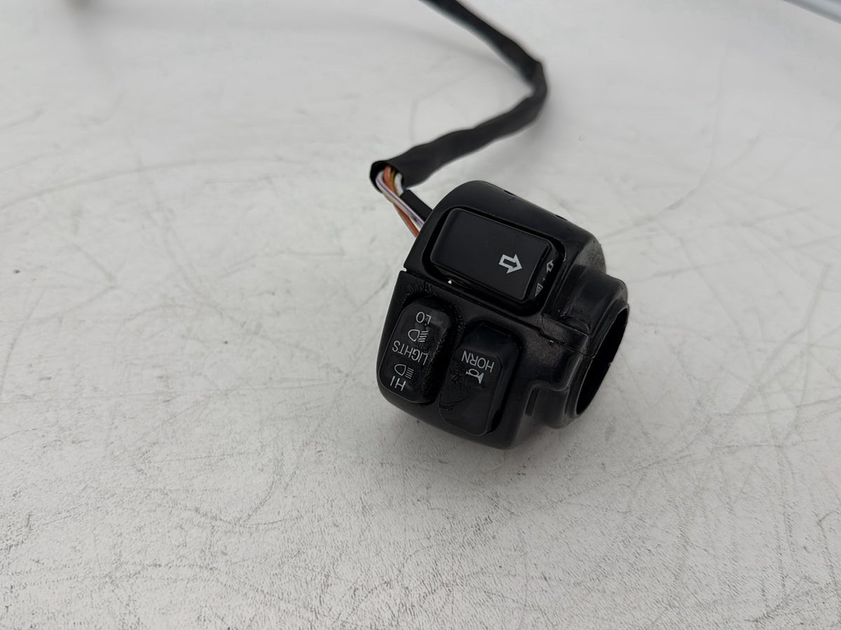 2006 Harley Touring Road King OEM Left Turn Signal Headlight Switches Controls