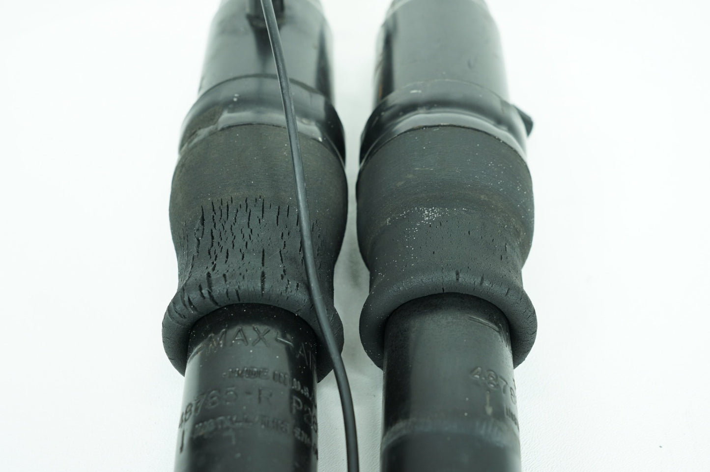 2008 - 2016 Harley-Davidson Touring Street Glide Rear Left Right Shock Absorbers 48785