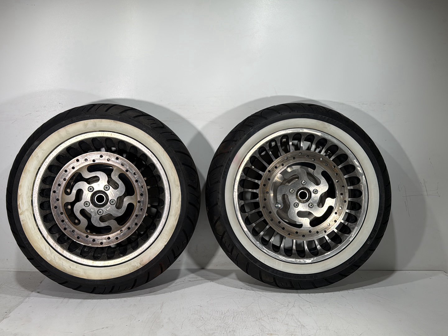 2013 Harley Electra Glide Touring Ultra FLHTCUI OEM Front & Rear Wheel Rim Tire