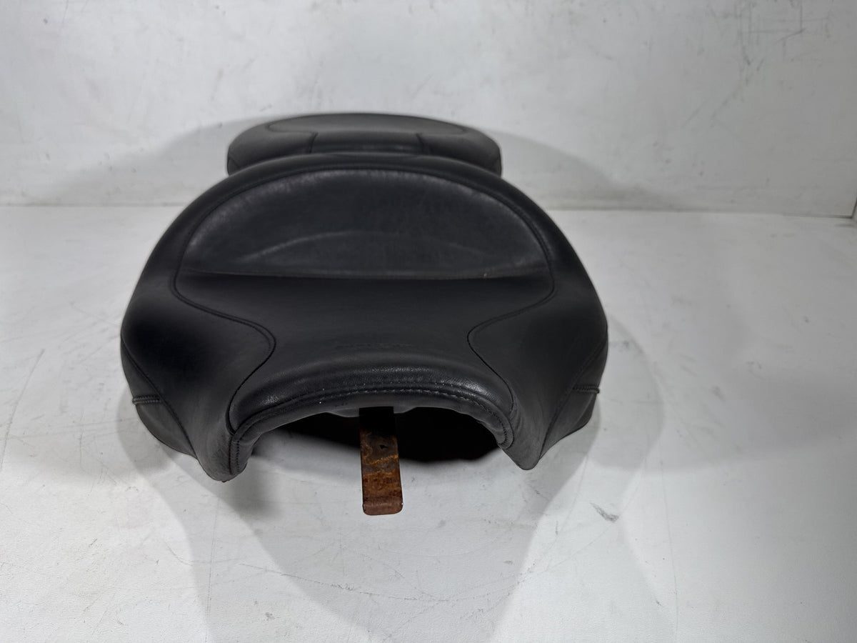 2006 Harley Road King Touring Custom Passenger Rider Driver Seat Saddle MUSTANG