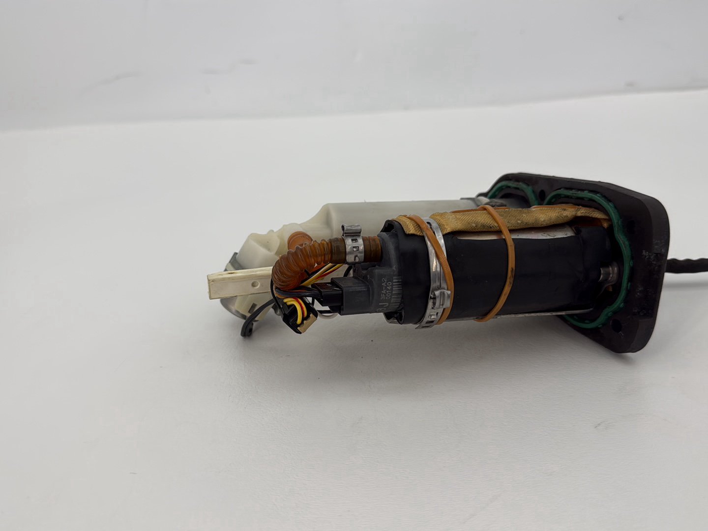 2014 Harley Sportster XL883L 883 SuperLow OEM Gas Gasoline Fuel Petrol Pump Sending