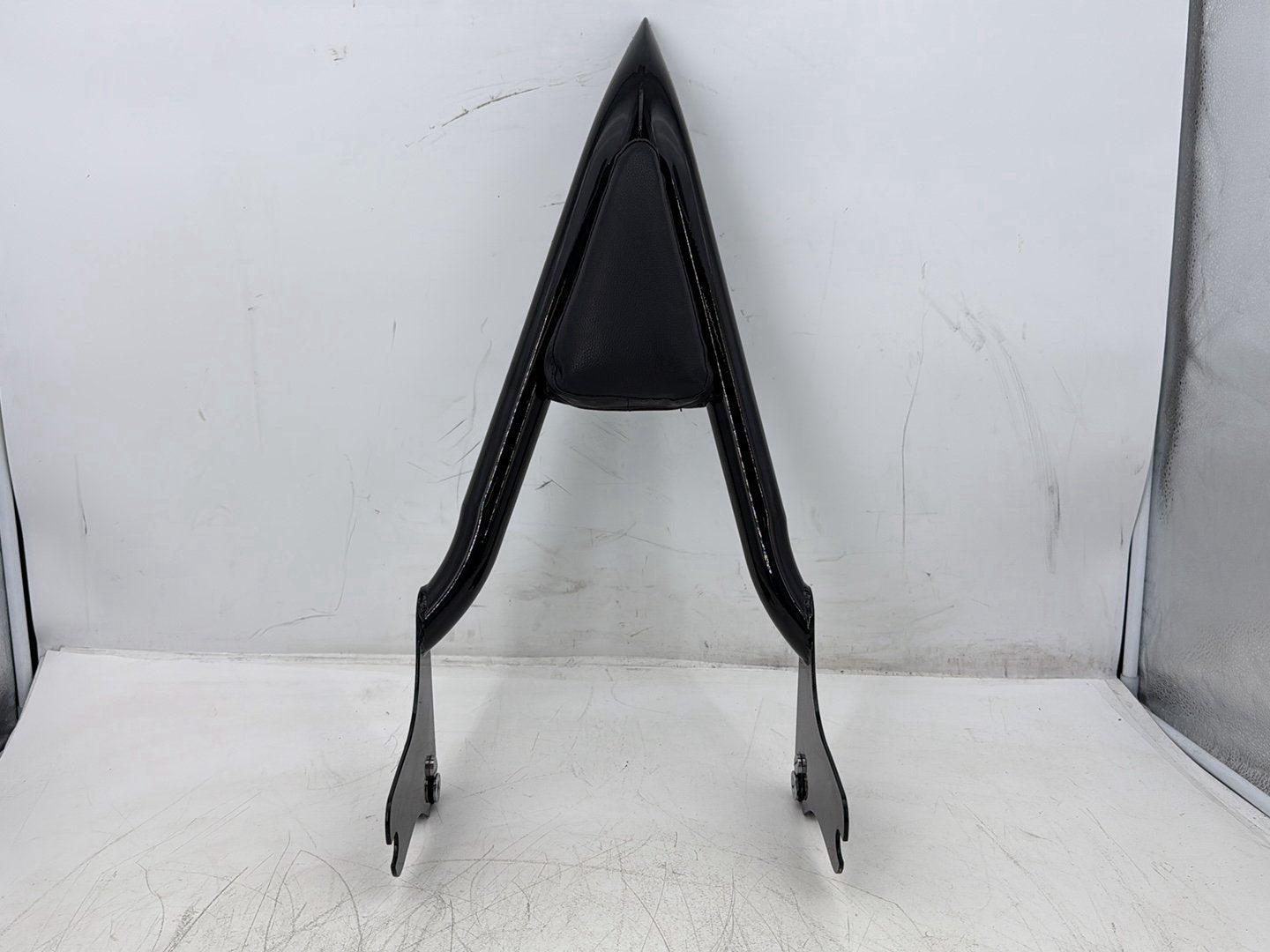 07 Harley Electra Glide Touring Ultr OEM Rear Sissy Bar w/ Backrest Cushion Pad
