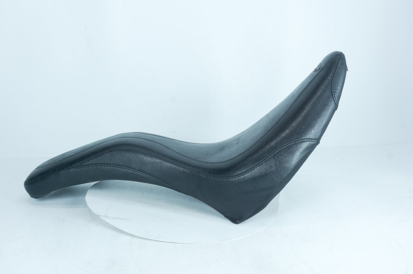 1999 - 2006 Harley-Davidson Softail Night Train Passenger Rider Driver Seat Saddle MUSTANG