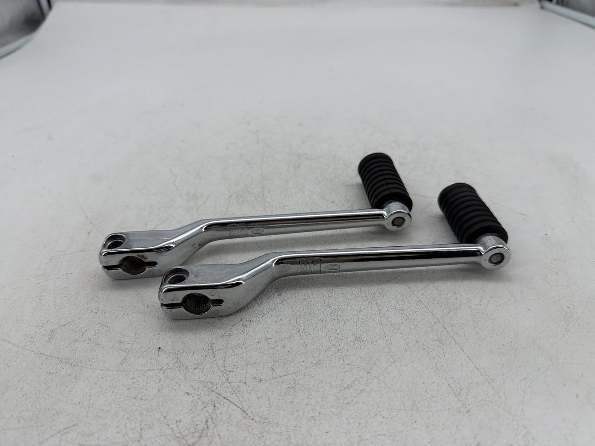 2011 Harley Road King Touring FLHR OEM Gear Shifter Lever Pedal Pedals