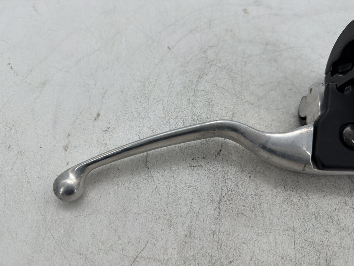 13 Harley Street Glide Touring FLHX OEM Front Right Brake Lever Master Cylinder