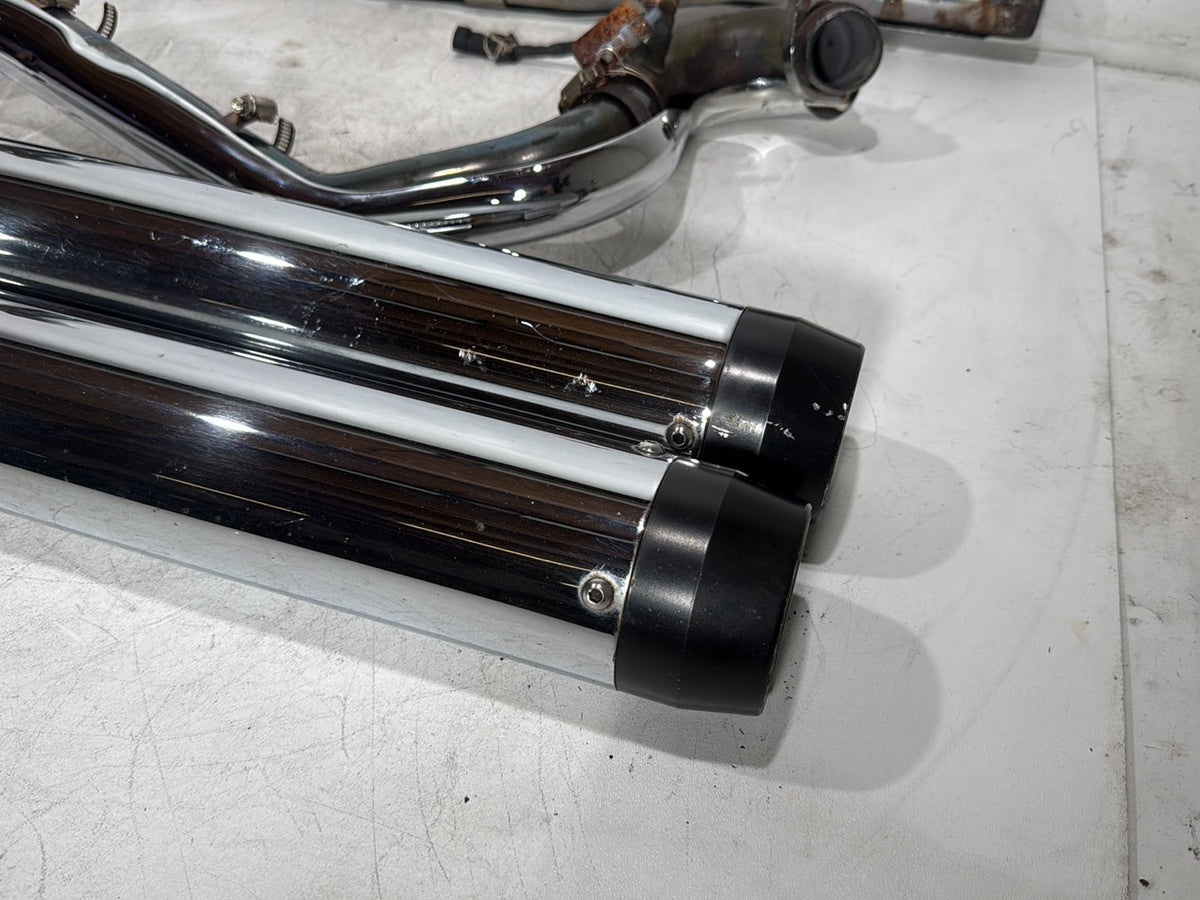 2007 Harley Electra Glide Touring Ultra OEM Exhaust Header Pipes Muffler